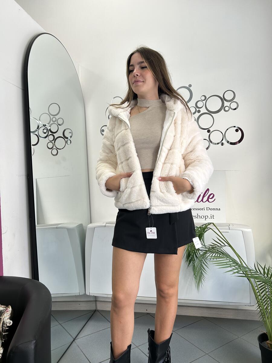 NOVITÀ Shorts effetto gonna