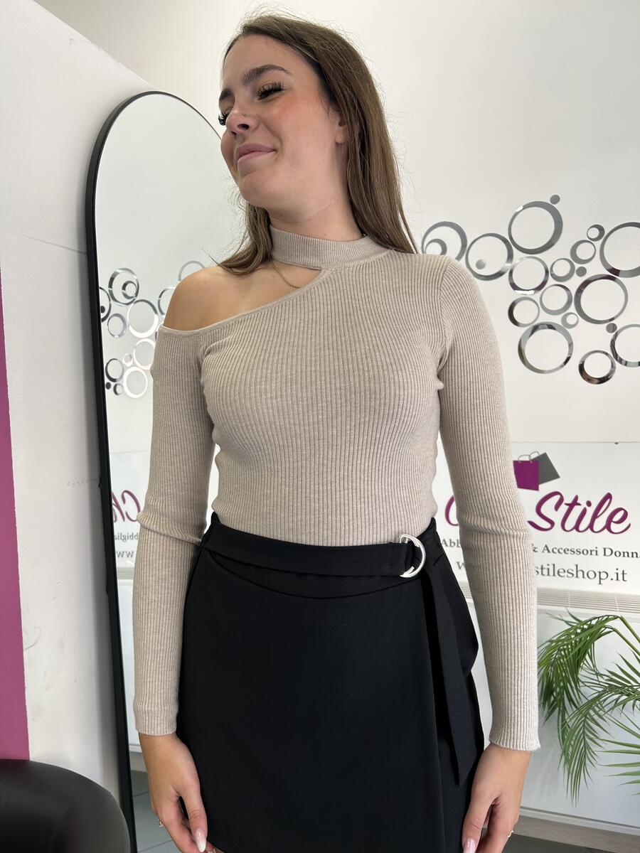 NOVITÀ Pull crop cut out spalla 