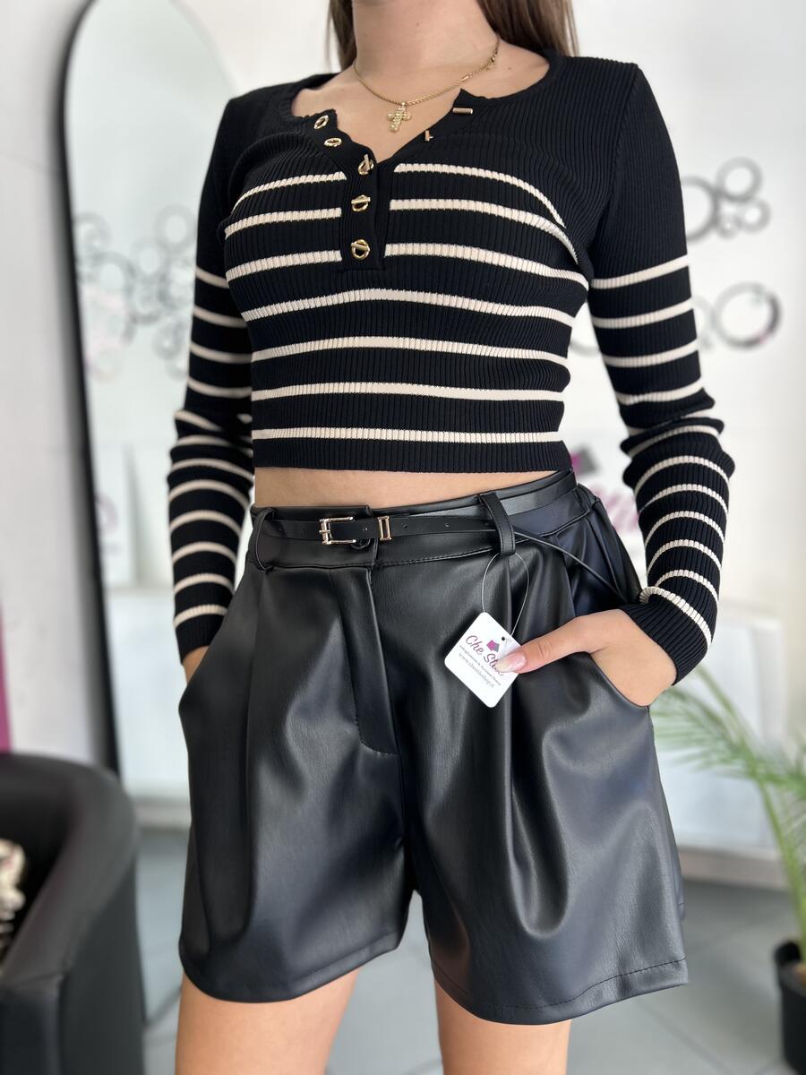 NOVITÀ Shorts in eco pelle con cintura