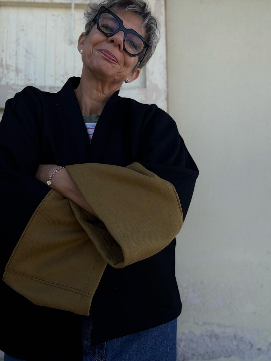 Kimono nero e ocra