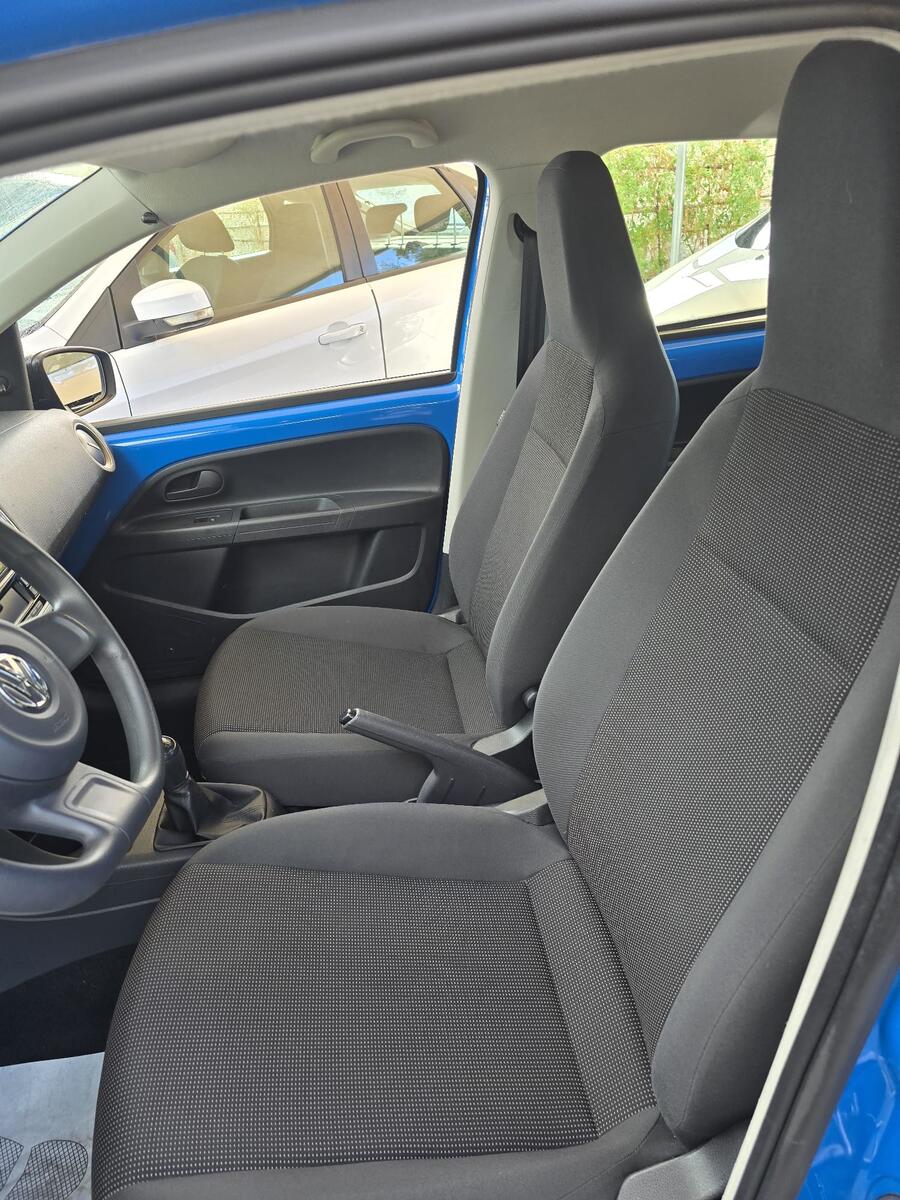 Volkswagen up! 