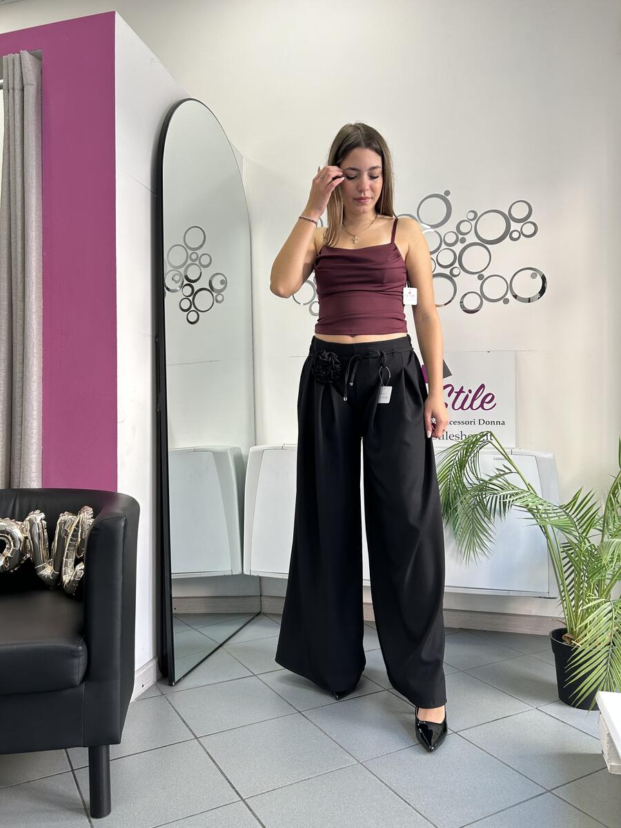 NOVITÀ Pantalone effetto gonna con spilla