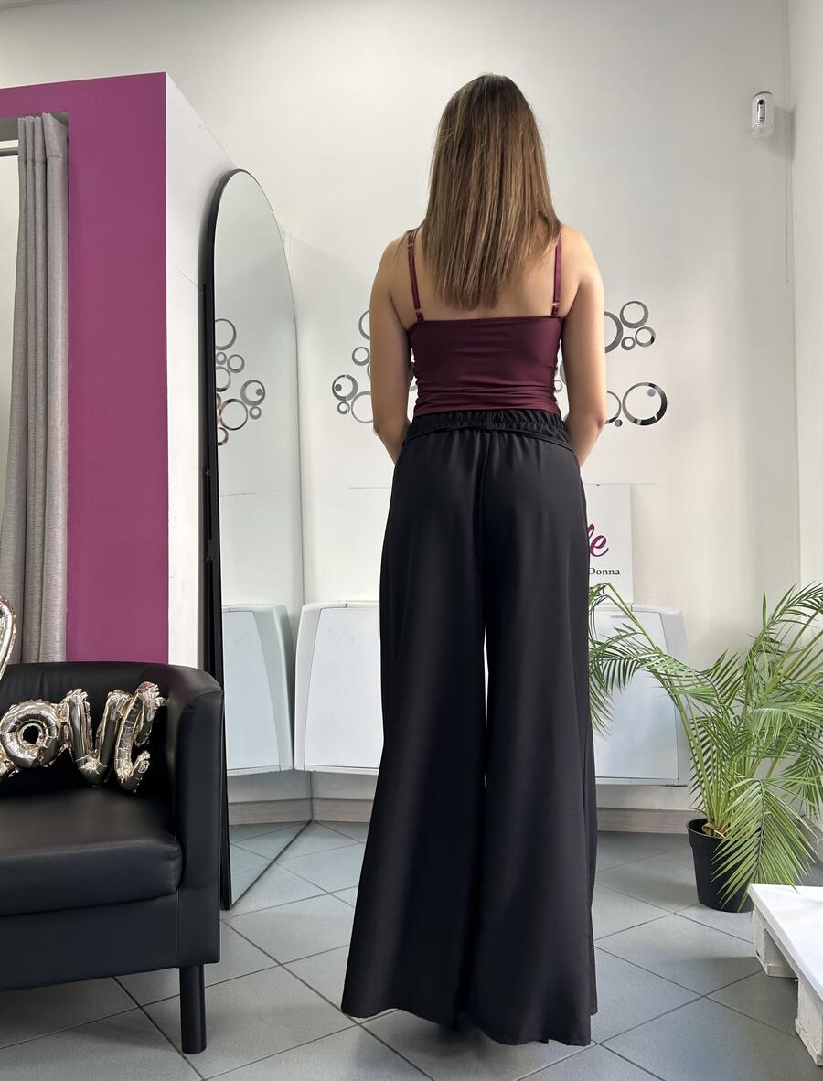 NOVITÀ Pantalone effetto gonna con spilla