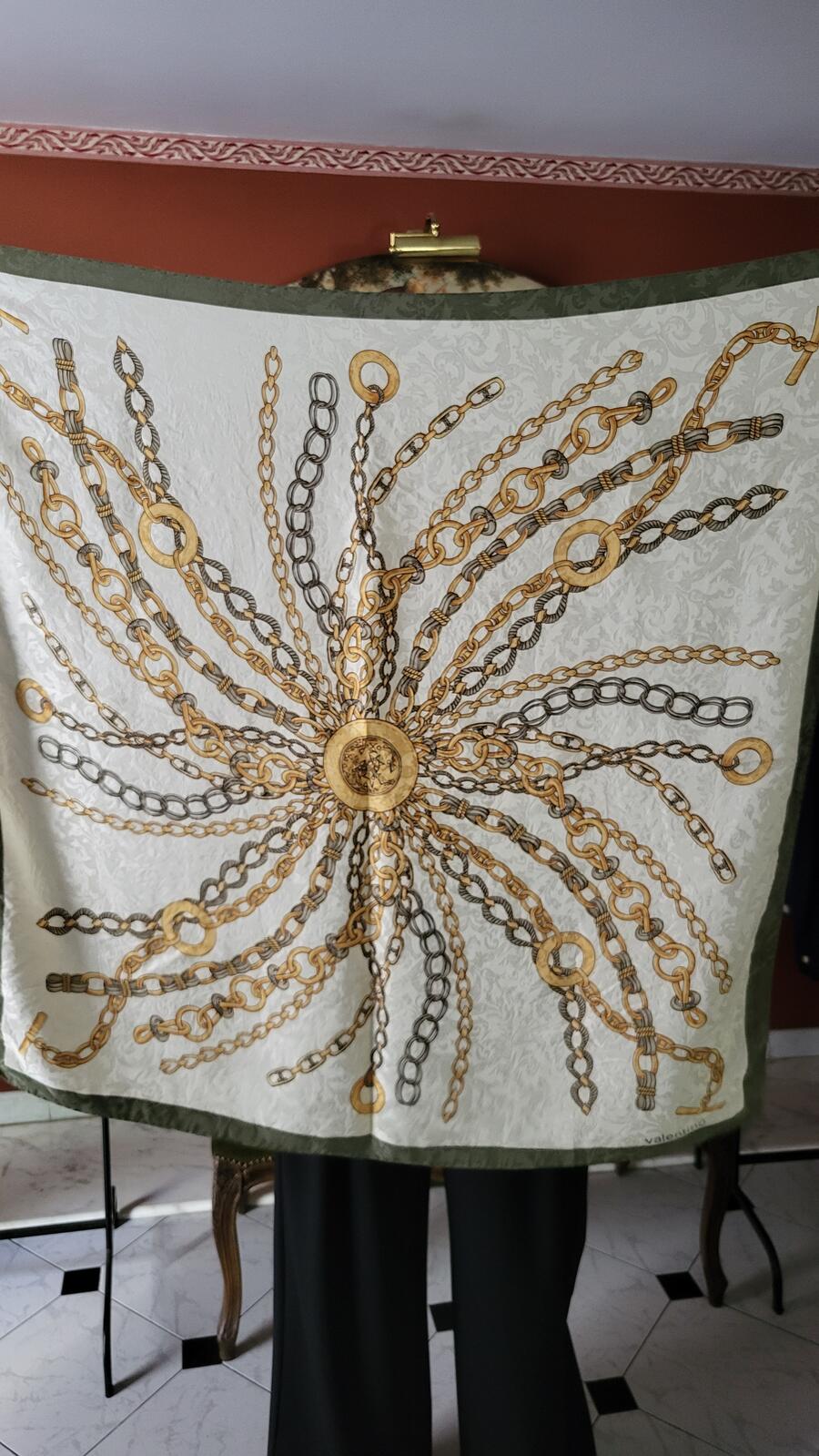 Foulard Valentino 