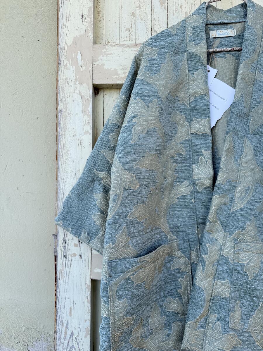 Kimono verde acqua con lavorazione lamè