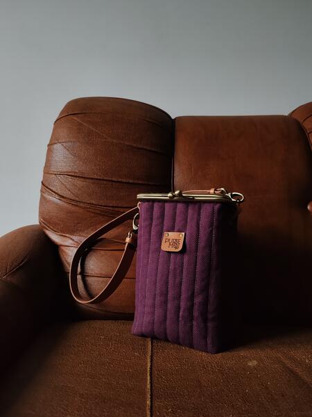 Borsa retrò Viola Uva con chiusura metallica - mod.Emma