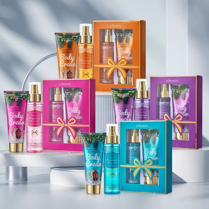 KORMESIC SET DI NATALE CREMA CORPO DA 100 gr+BODY MIST DA 120 ml
 [Quantità minima per ordine è di 6 pezzi]