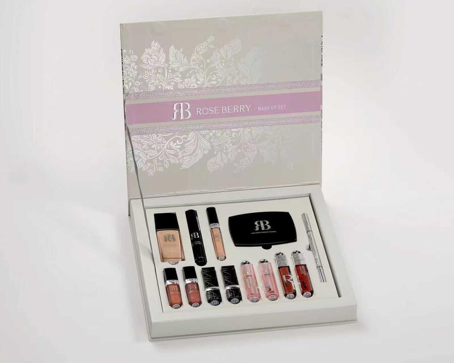 ROSE BERRY MAKE UP SET CON 13 PEZZI