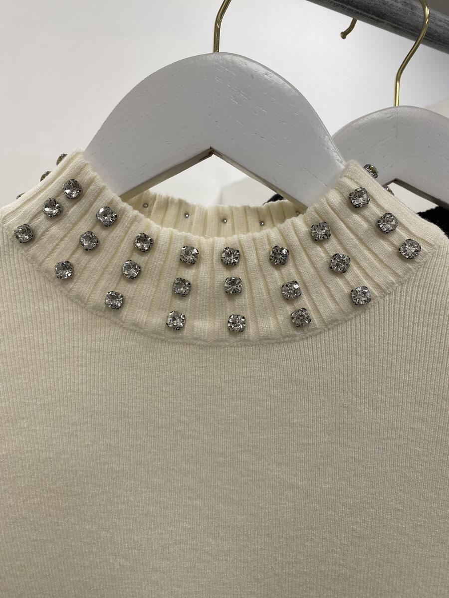 NOVITÀ Pull in viscosa dettagli swaroskini