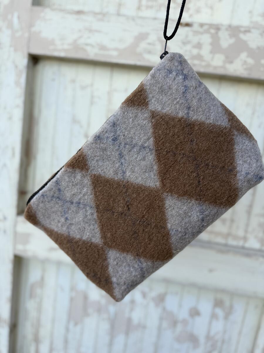 Clutch rombi marrone e beige