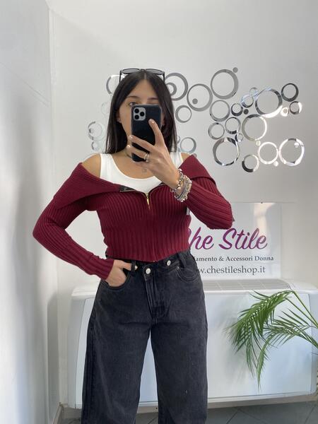 NOVITÀ Pull crop a costine con risvolto