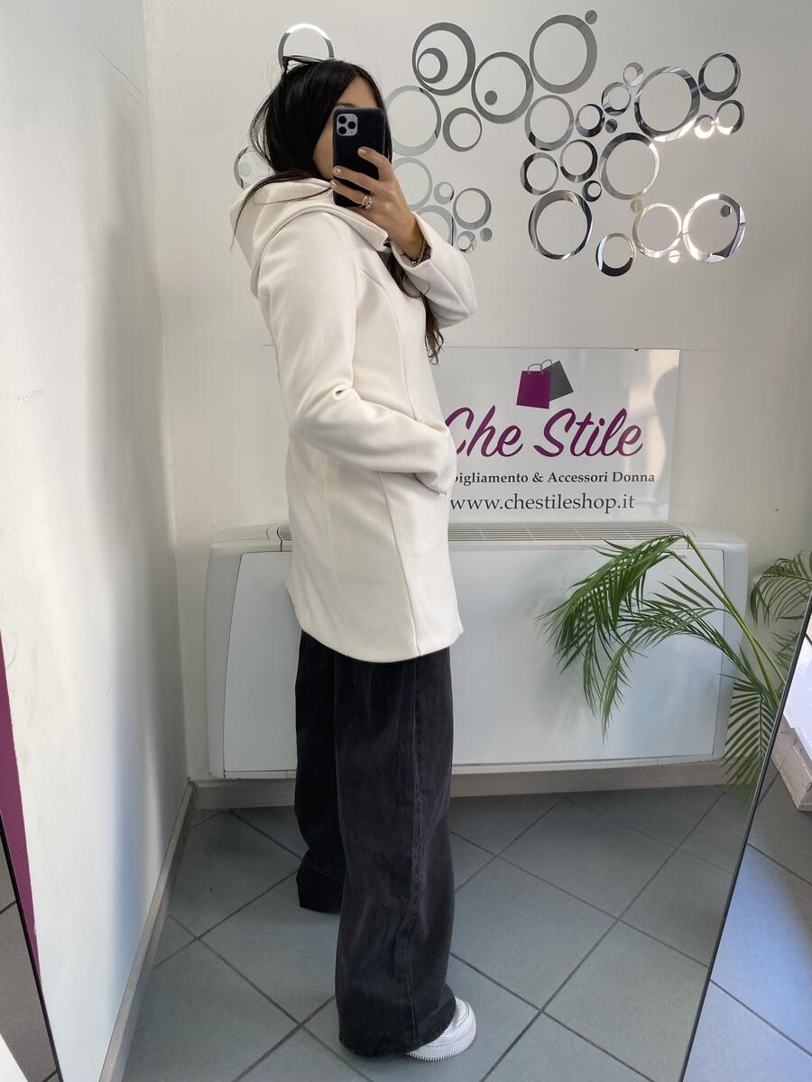 NOVITÀ Cappotto media lunghezza con zip e cappuccio