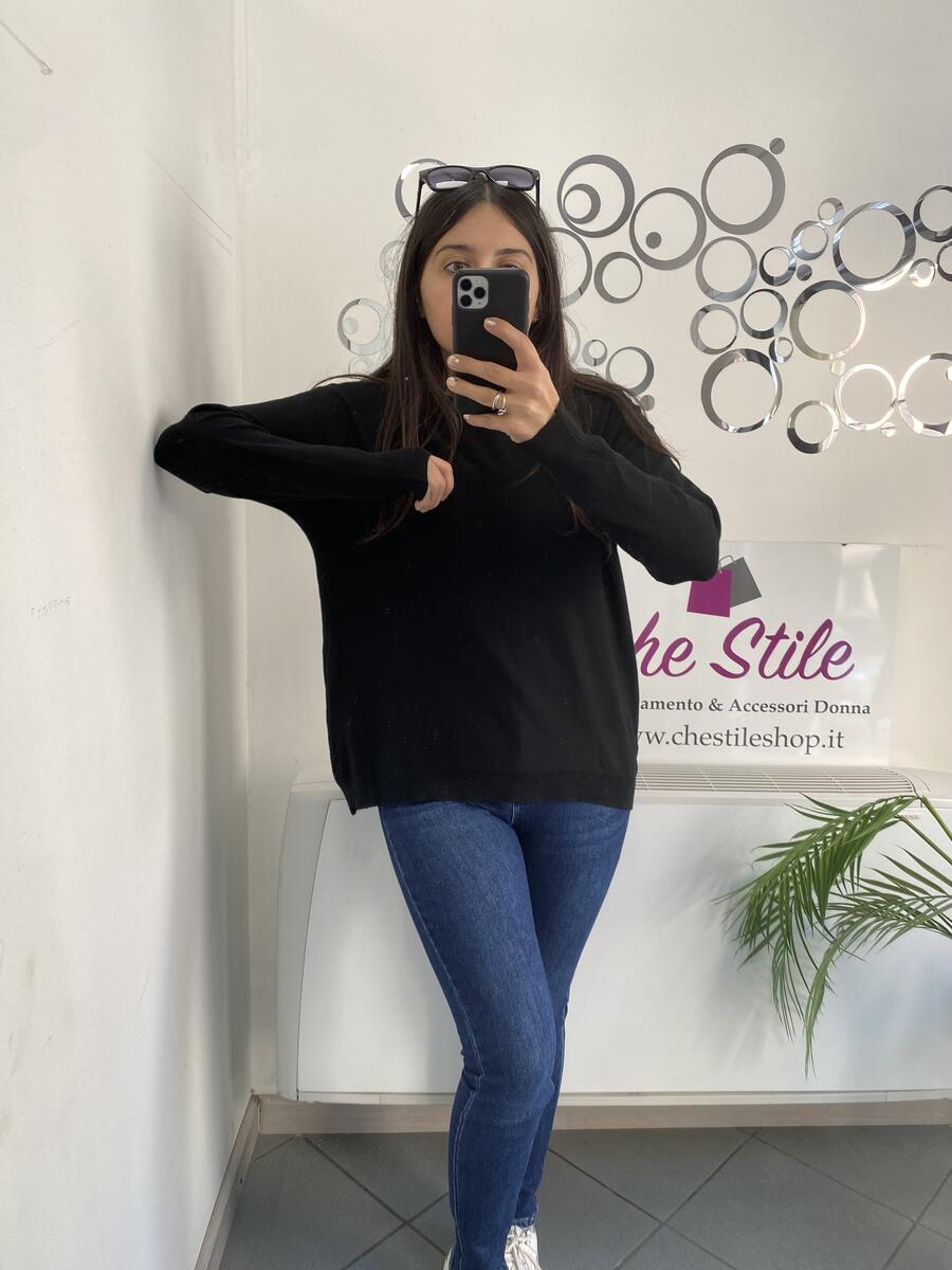 NOVITÀ Pull in viscosa scollo a barchetta vestibilità comoda
