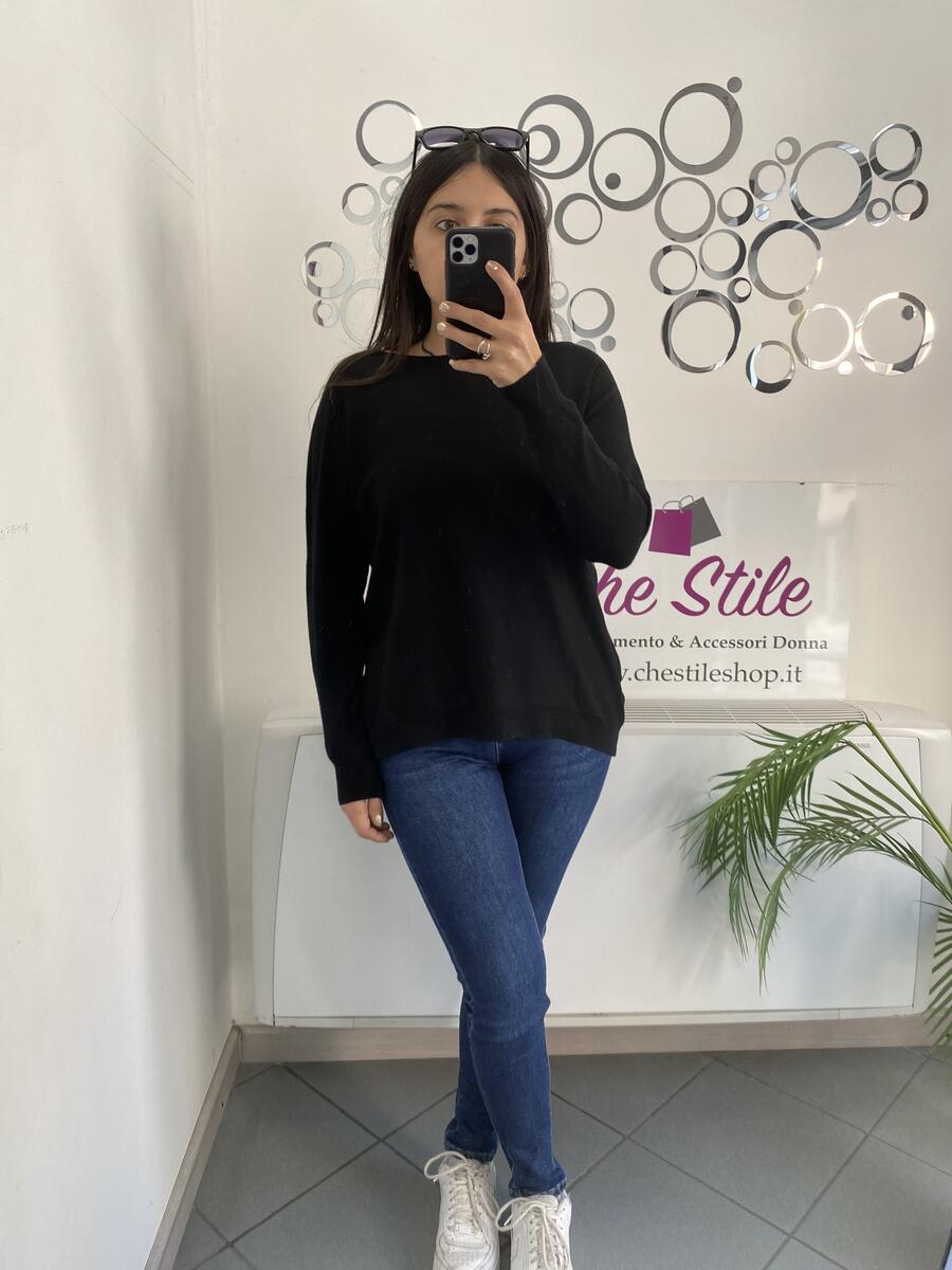 NOVITÀ Pull in viscosa scollo a barchetta vestibilità comoda