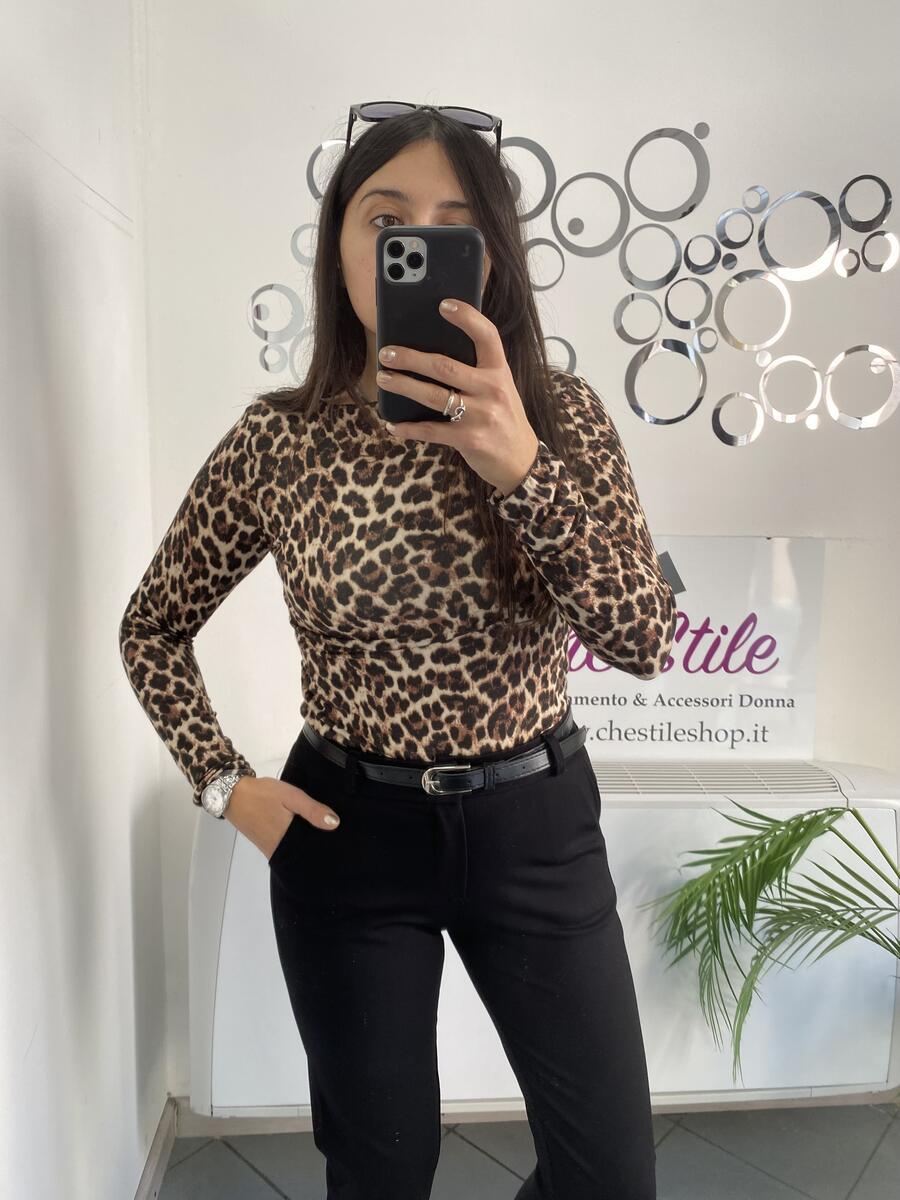NOVITÀ Maglia maculata in misto cashmere 