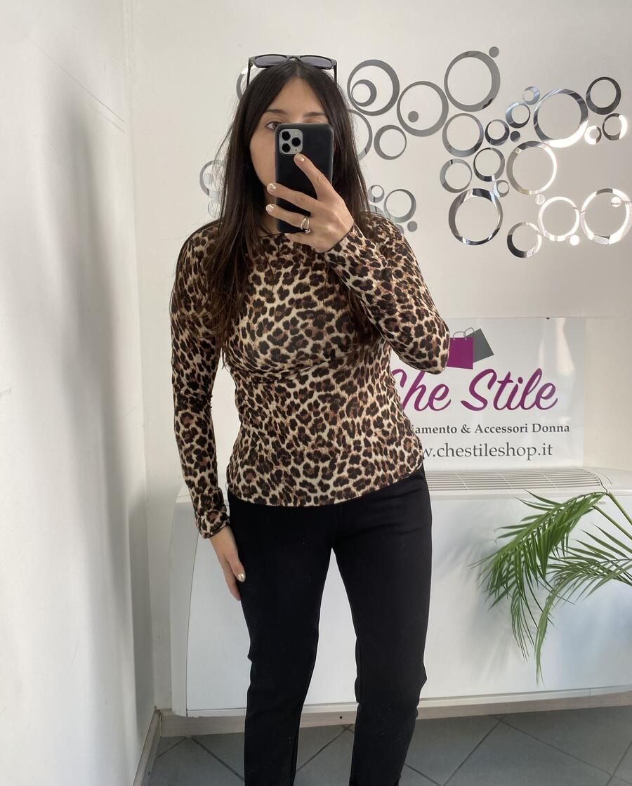 NOVITÀ Maglia maculata in misto cashmere 