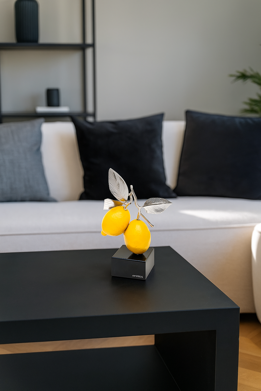 Sequenze - Scultura Limoni in Resina e Polvere di Marmo – H.26 cm – Made in Italy