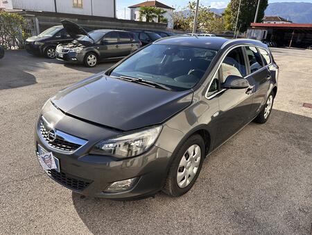 Opel Astra 2.0td