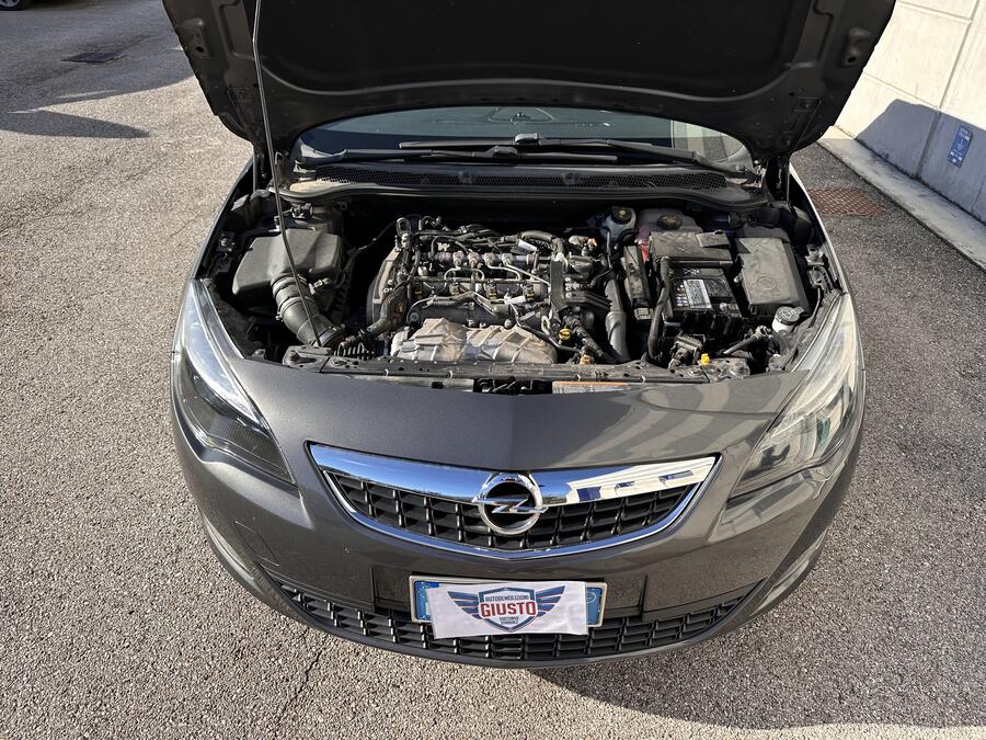 Opel Astra 2.0td