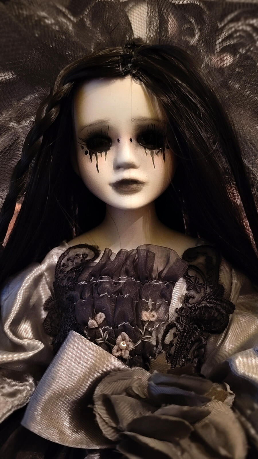 Noctalia  - Bambola in porcellana goth creepy