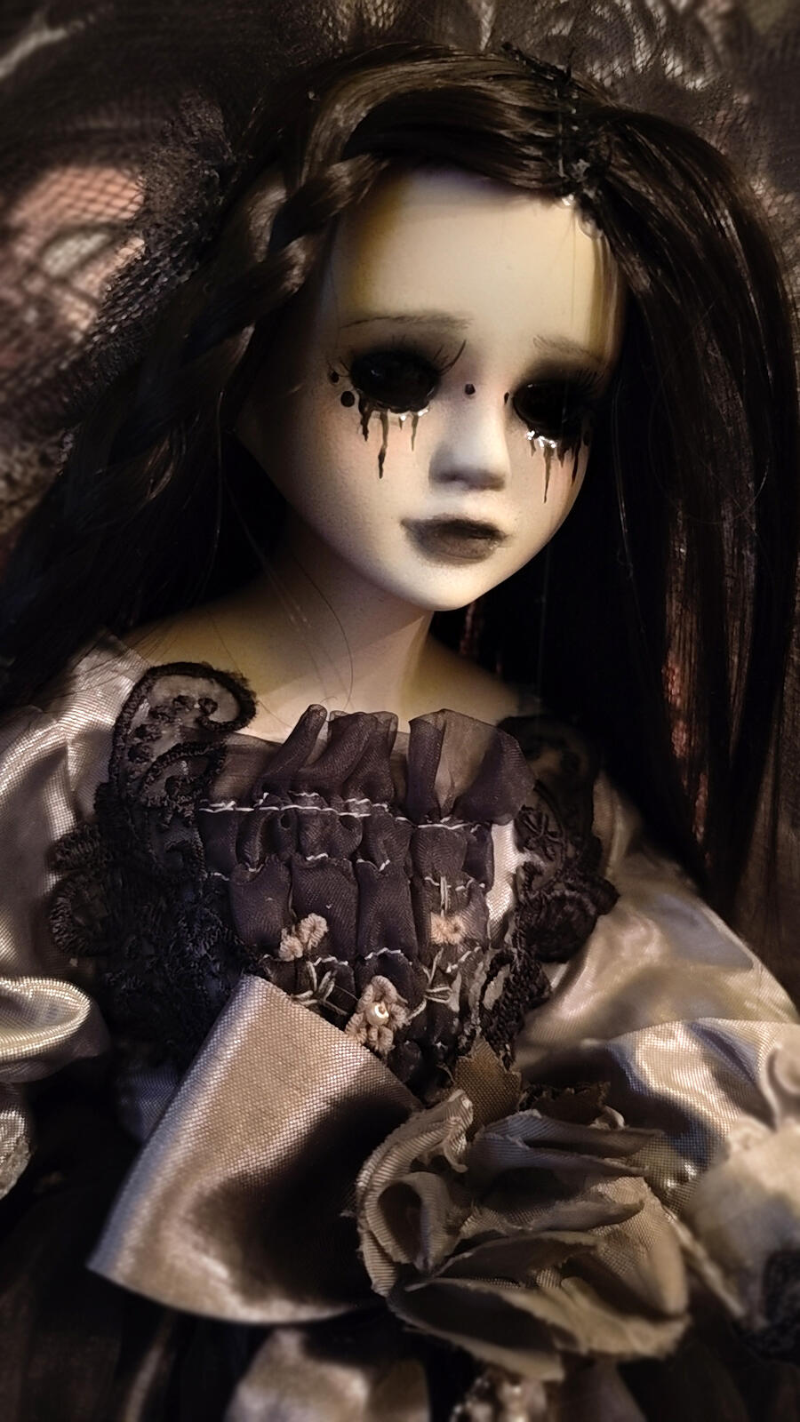 Noctalia  - Bambola in porcellana goth creepy