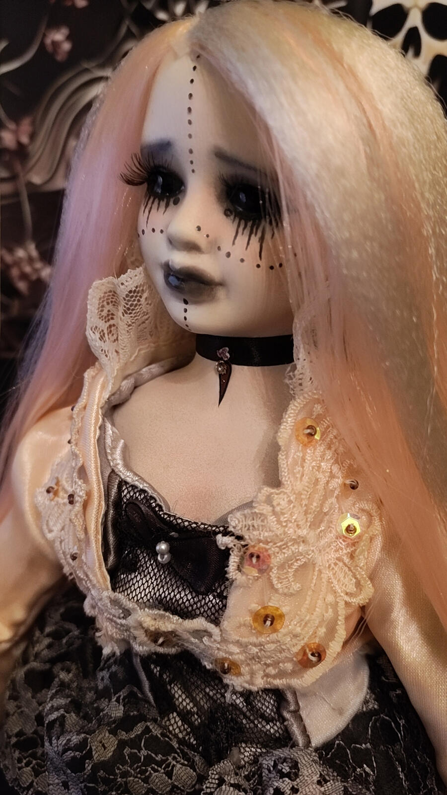 Amaranthe  - Bambola in porcellana goth creepy