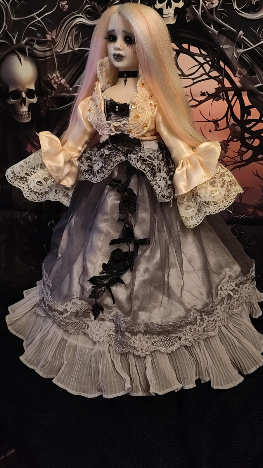 Amaranthe  - Bambola in porcellana goth creepy