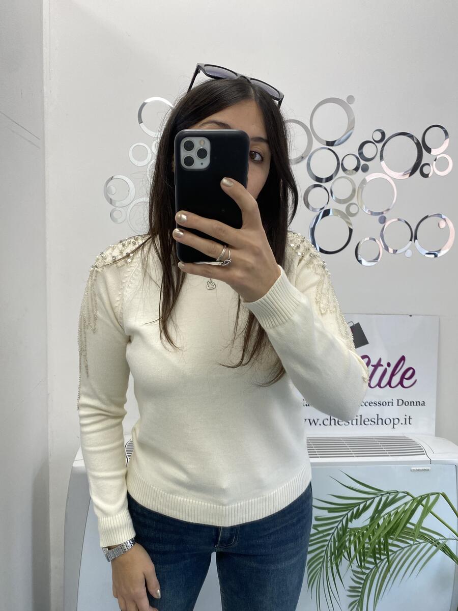 NOVITÀ Pull dettaglio perle e strass sulle spalle