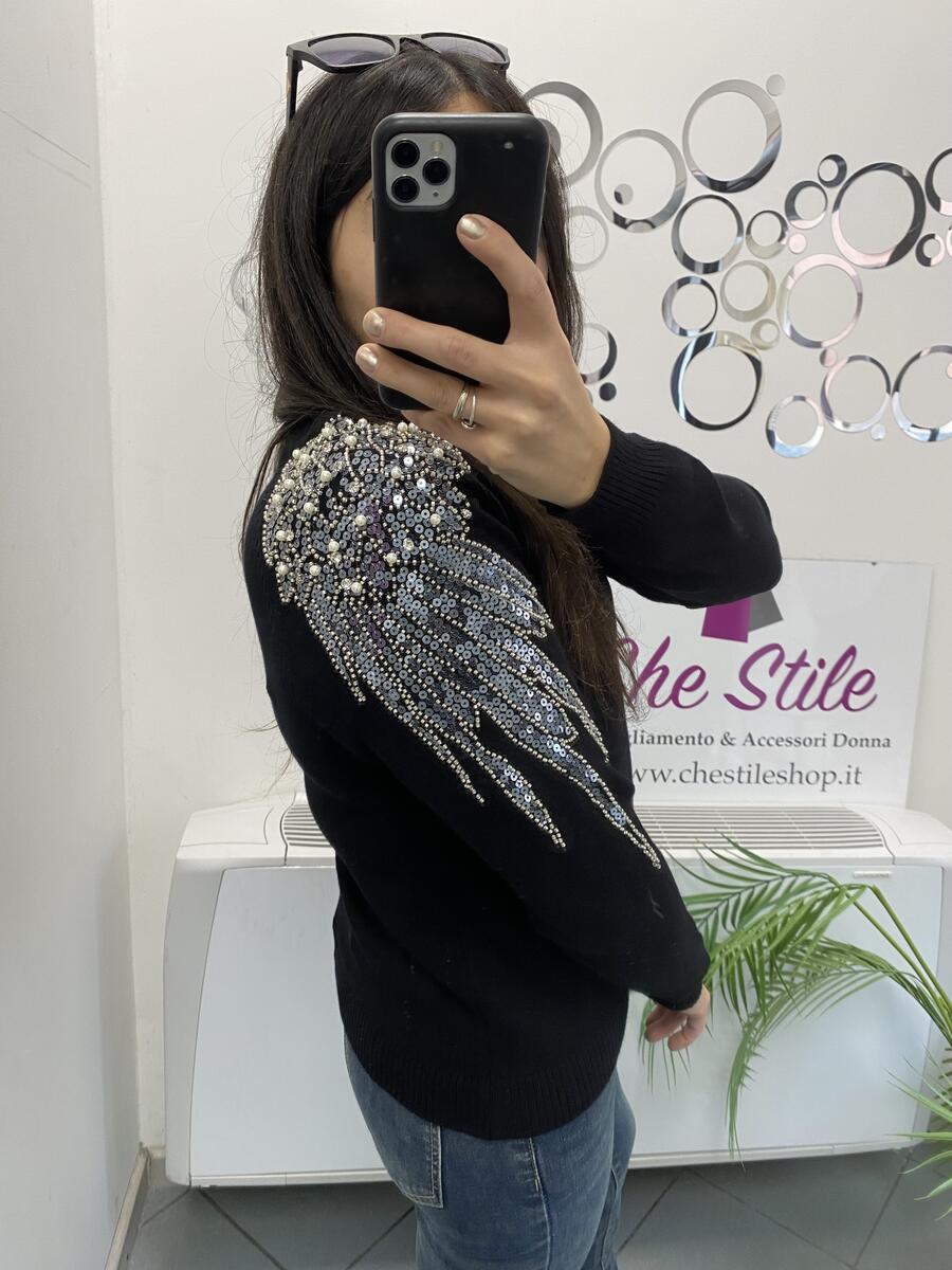 NOVITÀ Pull dettaglio perle e strass sulle spalle