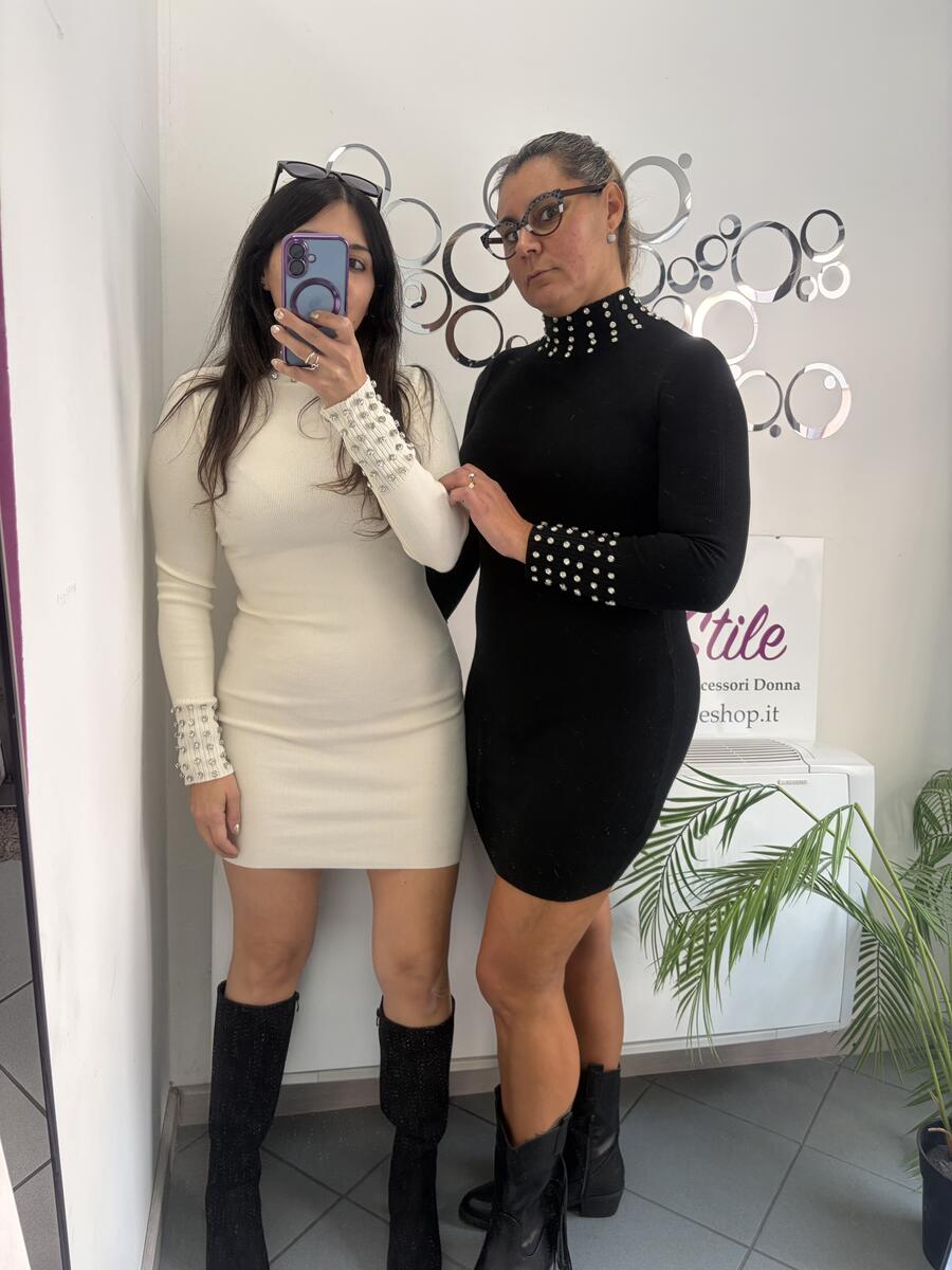 NOVITÀ Abito in maglina dettagli strass
