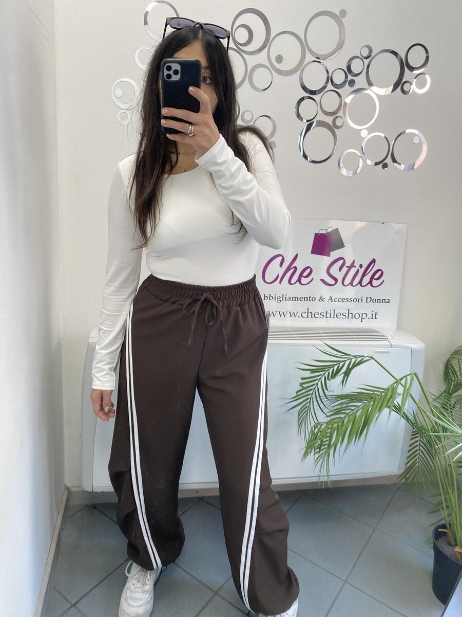 NOVITÀ Pantalone baggy con bande laterali