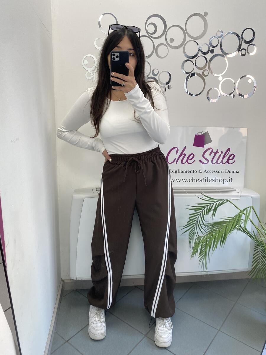 NOVITÀ Pantalone baggy con bande laterali