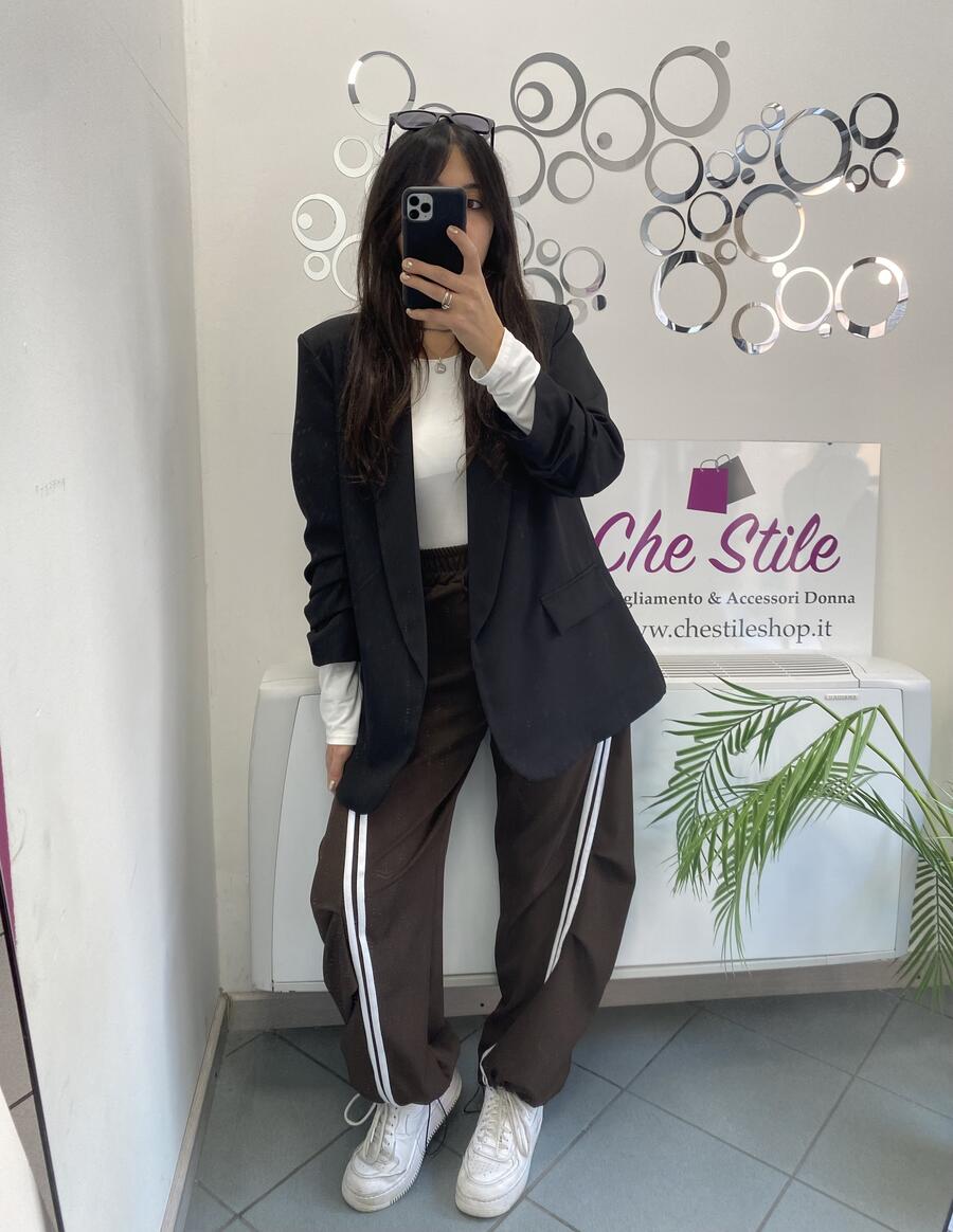 NOVITÀ Pantalone baggy con bande laterali
