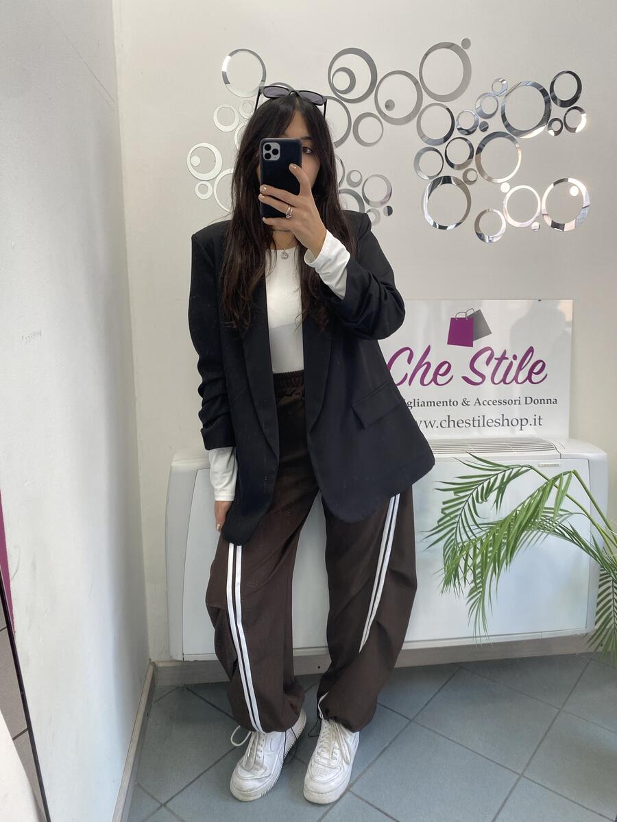 NOVITÀ Pantalone baggy con bande laterali