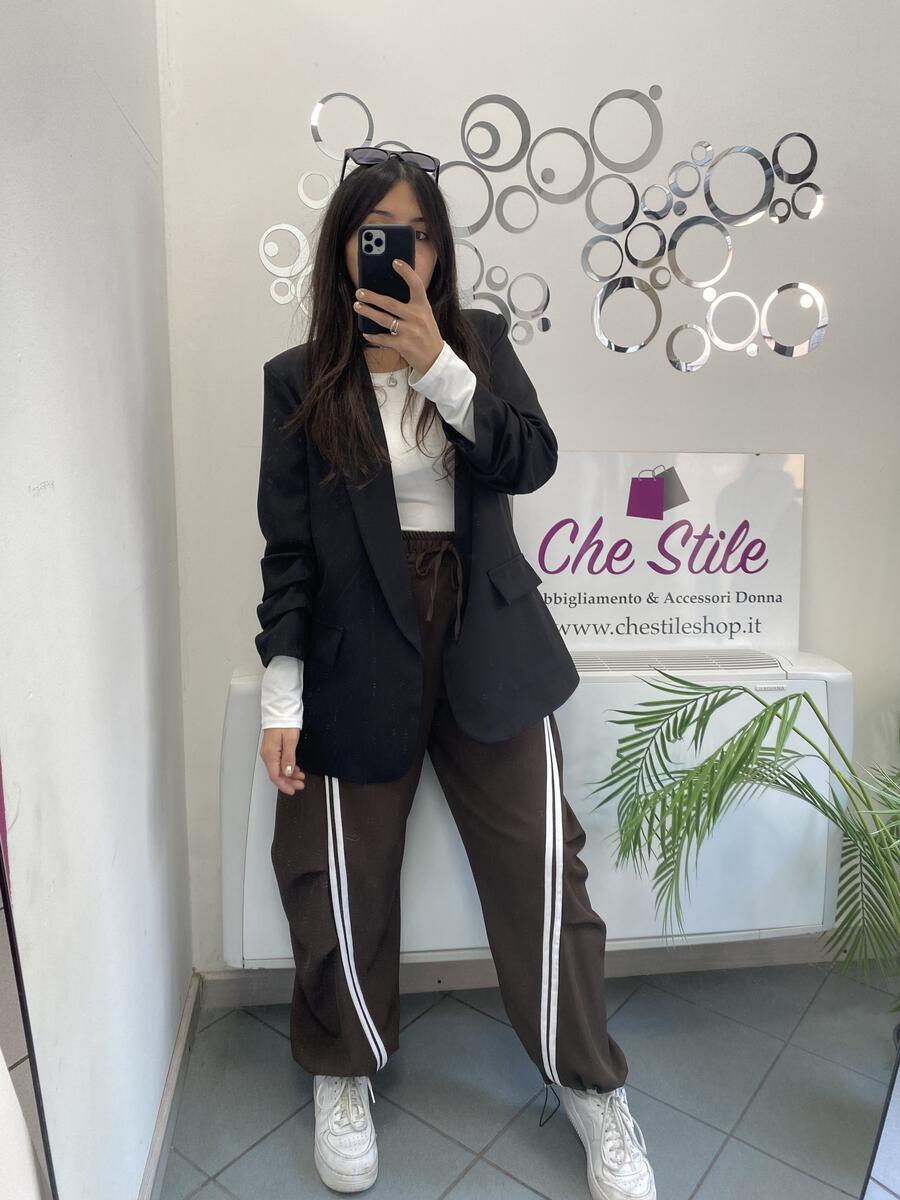 NOVITÀ Pantalone baggy con bande laterali
