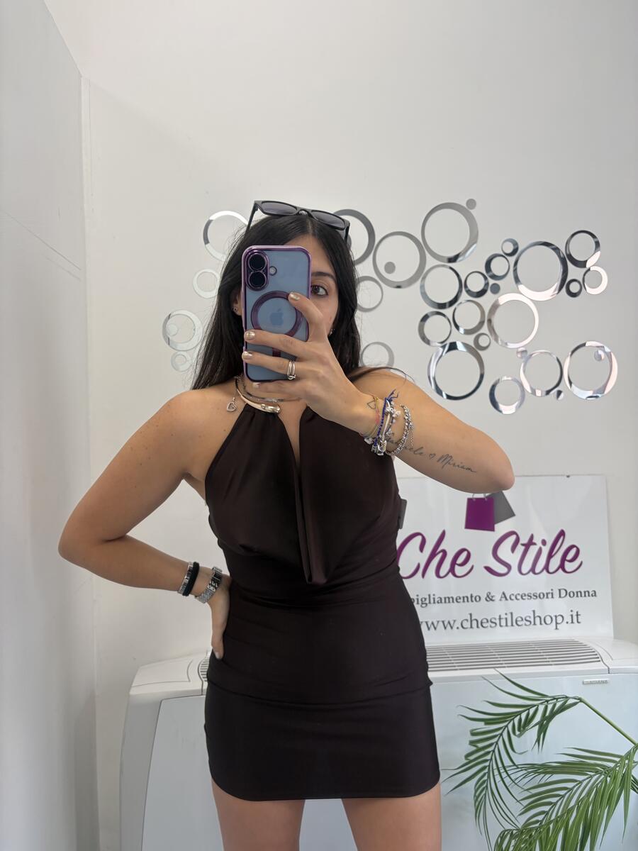NOVITÀ Mini dress con dettaglio collana dorata