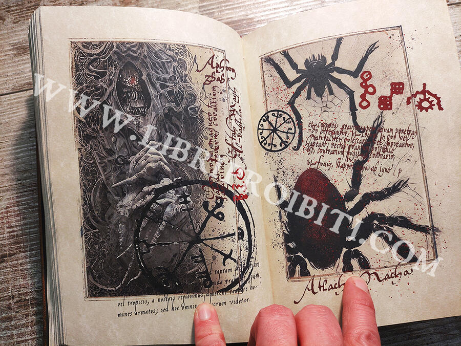 OFFER - 20% : NECRONOMICON -The mysterious and blasphemous manuscript of the mad arab Abdul Al Hazred, born from the mind of H.P. Lovecraft