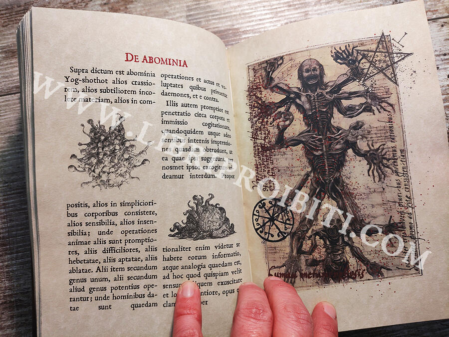 OFFER - 20% : NECRONOMICON -The mysterious and blasphemous manuscript of the mad arab Abdul Al Hazred, born from the mind of H.P. Lovecraft