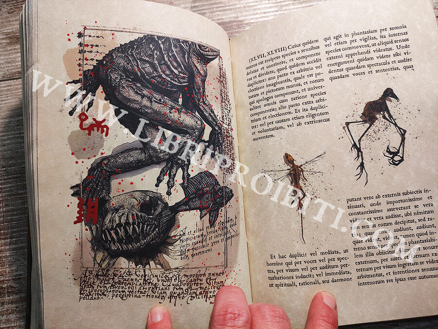 OFFER - 20% : NECRONOMICON -The mysterious and blasphemous manuscript of the mad arab Abdul Al Hazred, born from the mind of H.P. Lovecraft
