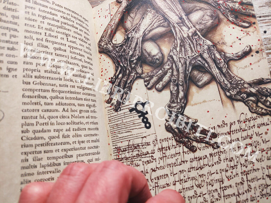 OFFER - 20% : NECRONOMICON -The mysterious and blasphemous manuscript of the mad arab Abdul Al Hazred, born from the mind of H.P. Lovecraft