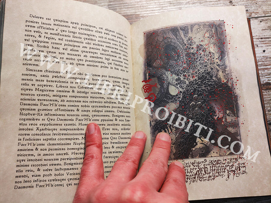 OFFER - 20% : NECRONOMICON -The mysterious and blasphemous manuscript of the mad arab Abdul Al Hazred, born from the mind of H.P. Lovecraft