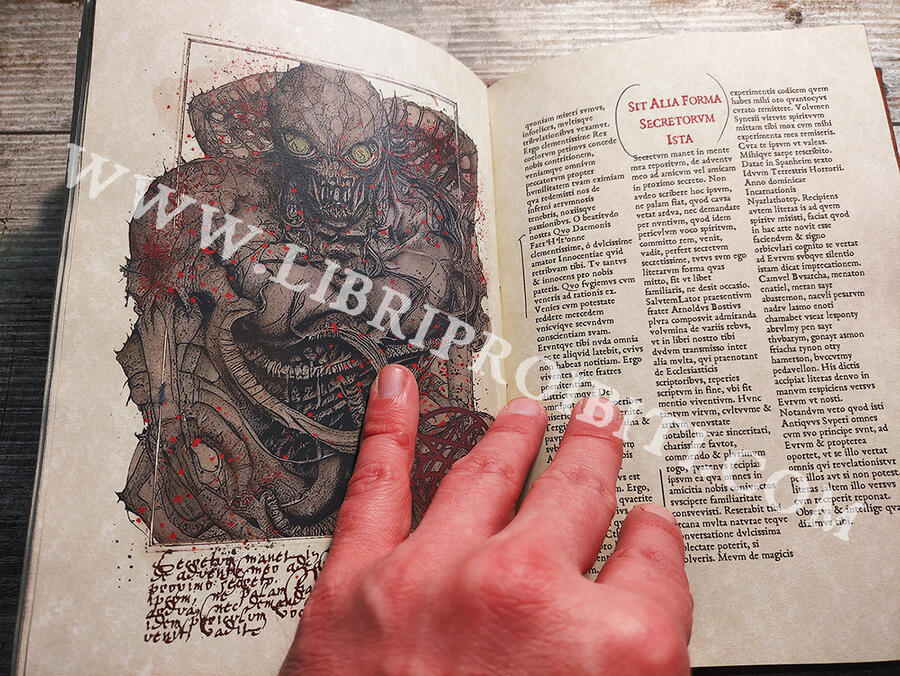 OFFER - 20% : NECRONOMICON -The mysterious and blasphemous manuscript of the mad arab Abdul Al Hazred, born from the mind of H.P. Lovecraft