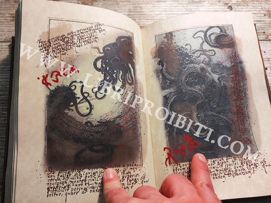 OFFER - 20% : NECRONOMICON -The mysterious and blasphemous manuscript of the mad arab Abdul Al Hazred, born from the mind of H.P. Lovecraft