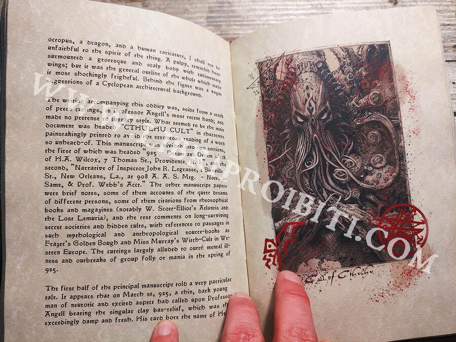 OFFER - 20% : NECRONOMICON -The mysterious and blasphemous manuscript of the mad arab Abdul Al Hazred, born from the mind of H.P. Lovecraft
