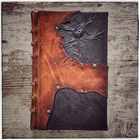 OFFERTA - 20% : NECRONOMICON: Il misterioso libro dell'arabo pazzo Abdul Al Hazred - H.P. Lovecraft