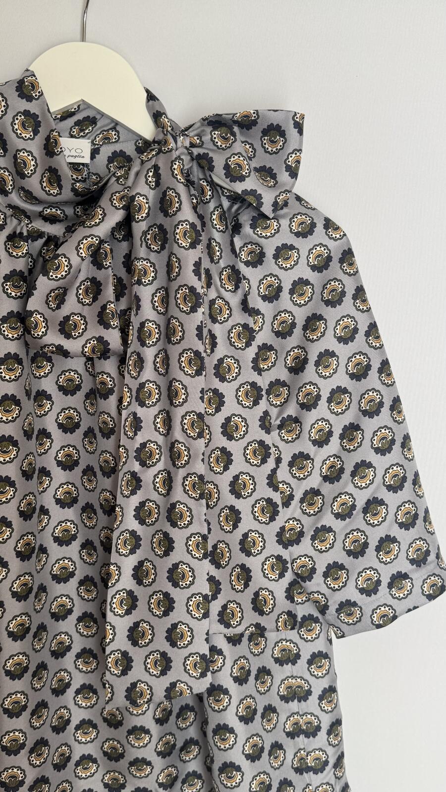 Blusa Charlotte grey Sky 