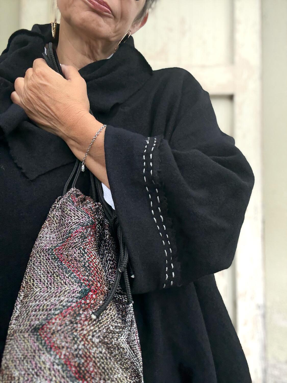 Giacca nera in pura lana