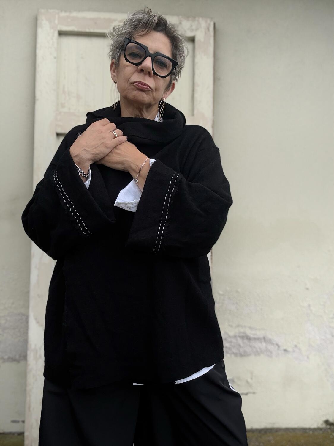 Giacca nera in pura lana