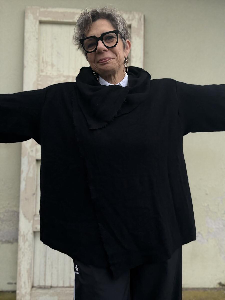 Giacca nera in pura lana