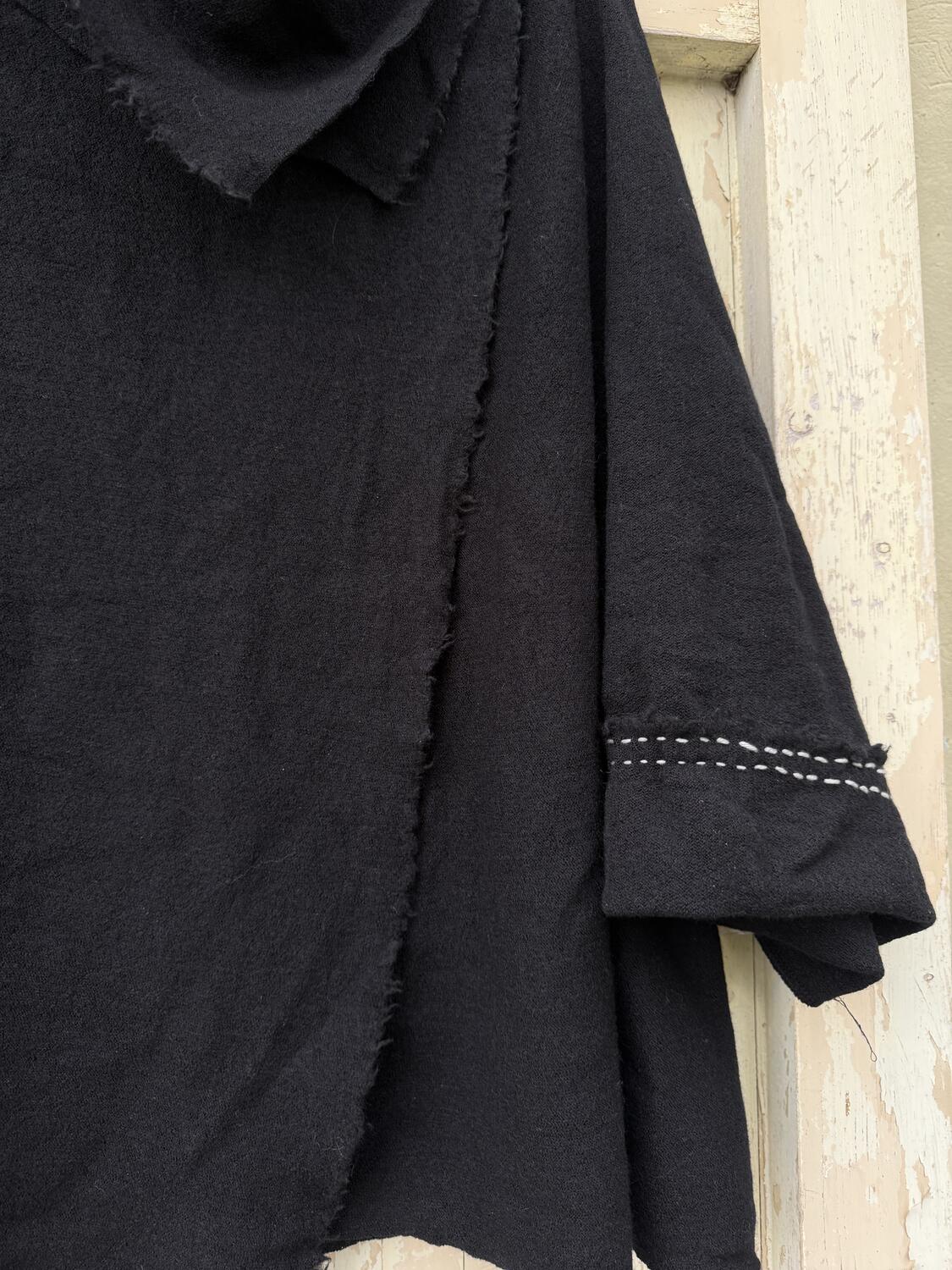 Giacca nera in pura lana